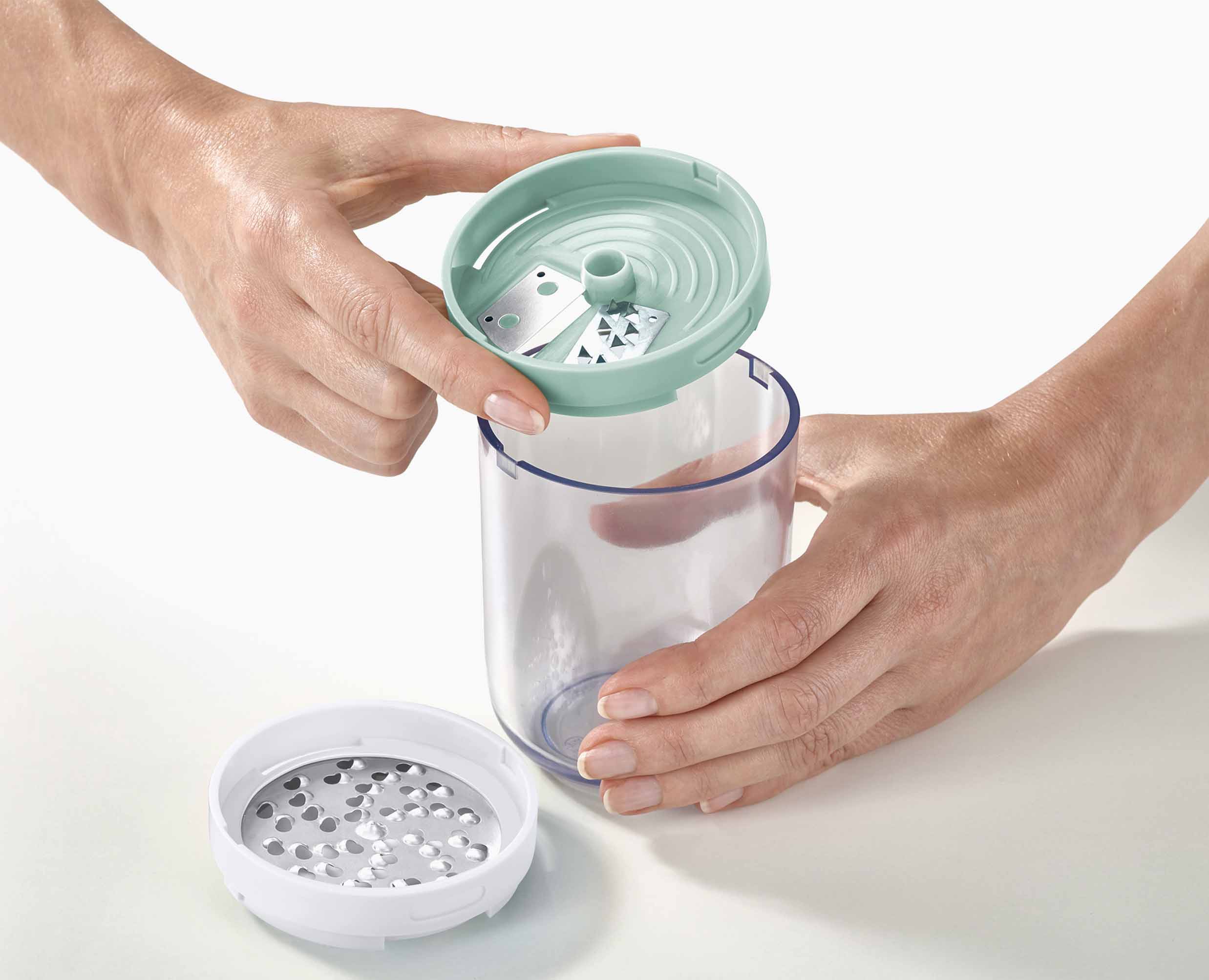 Spiro™ Green Hand-held Spiralizer - Editions - Image 5