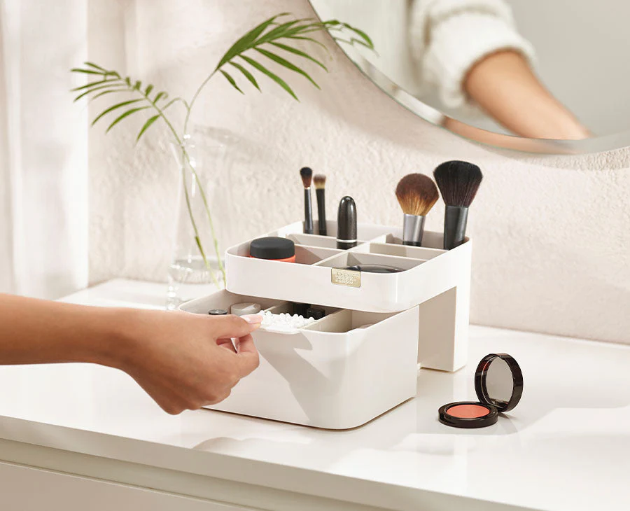 Viva Cosmetic Organiser with Drawer - Image 2